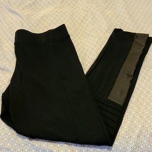 Rune NYC black leggings size L